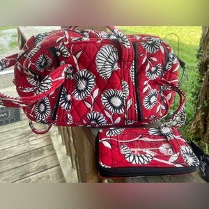 Vera Bradley Deco Daisy Crossbody with ID Wallet ~ Retired